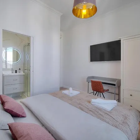 公寓 Oasis Du Sud 4 Beds And 4 Baths 10 Min From Palais 戛纳